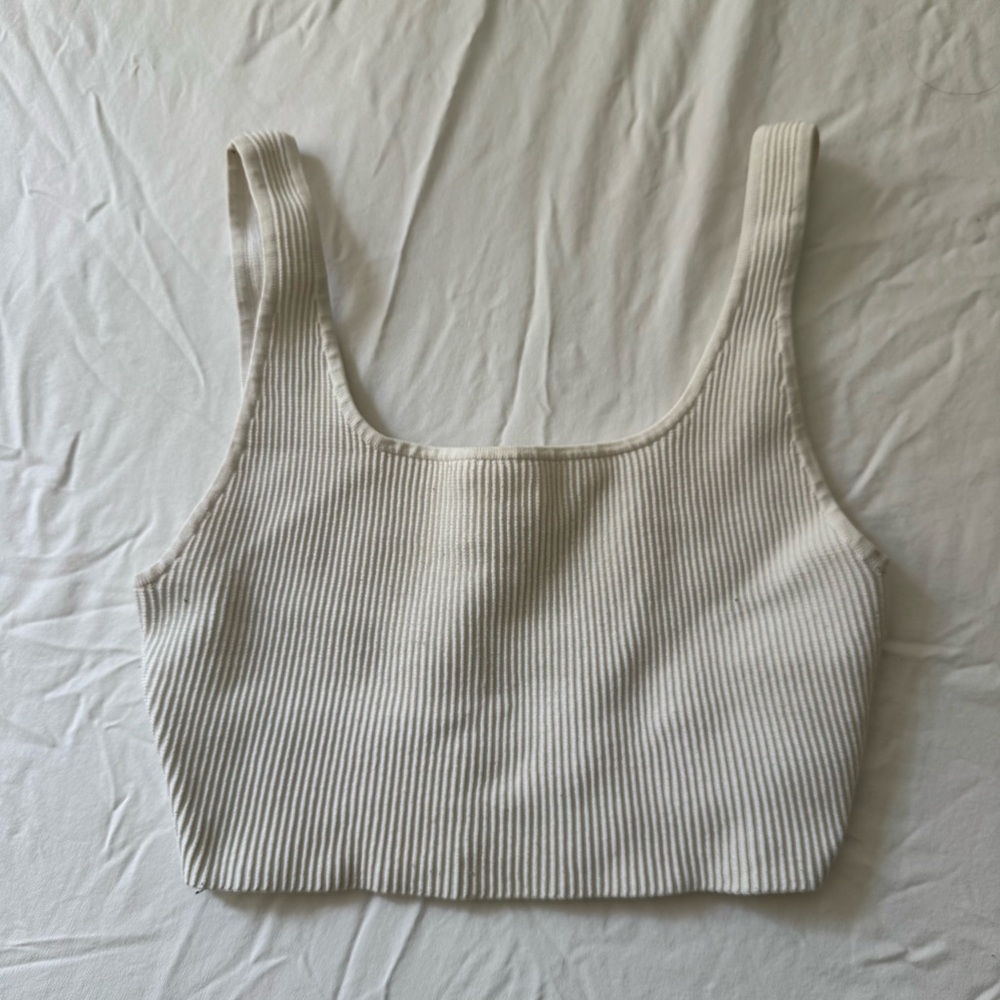 Aritzia Babaton Ribbed White Tank Top